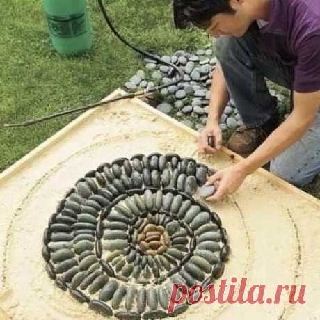 Используем камушки для обустройства придомового пространства