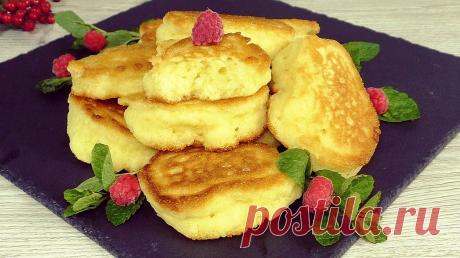 Заменила в рецепте муку на манную крупу, смешала её с кефиром и на сковородку (оладьи теперь... Показываю, как приготовить оладьи на кефире и манной крупе. Рецепт выручает если в доме закончилась мука. Как приготовить оладьи на кефире на обед к чаю.