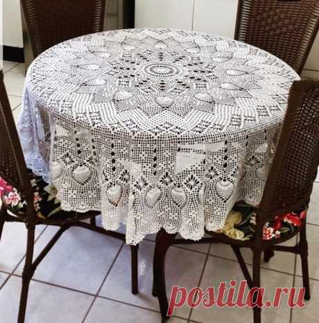 ​Красивая ажурная скатерть крючком