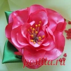 Цветы из лент своими руками