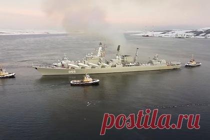 Ракетные крейсеры России направились в Средиземное море на учения. В рамках учений российского Военно-морского флота будет сформирован отряд из ракетных кораблей «Маршал Устинов», «Варяг» и «Москва» проекта 1164 «Атлант». Они войдут в средиземноморскую группу. Это первый раз, когда крейсеры Северного, Тихоокеанского и Черноморского флотов впервые соединятся в одной эскадре.