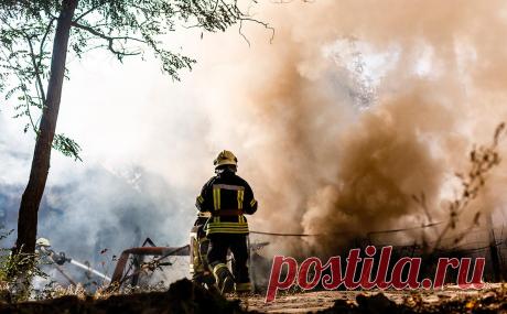 Пожар на нефтебазе на Кубани ликвидировали через шесть суток после атаки. Пожар на нефтебазе в Кавказском районе Краснодарского края полностью ликвидирован, сообщил глава региона Вениамин Кондратьев.