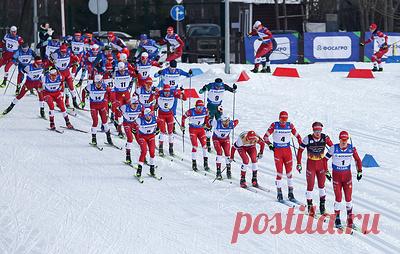 FIS будет наказывать за дискриминацию или провокацию российских спортсменов. Во вторник Международная федерация лыжного спорта и сноуборда разрешила российским лыжникам выступать на своих соревнованиях в нейтральном статусе