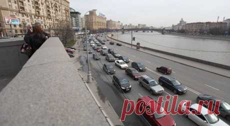 Госдума может запретить «бегущую строку» на авто