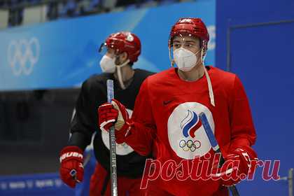 Сборная России по хоккею досрочно вышла в 1/4 финала Олимпиады-2022. Чехия завершила вничью основное время матча группового этапа Олимпиады-2022 в Пекине против Швейцарии. Во встрече, которая состоялась 11 февраля, команды обменялись голами. На шайбу чеха Иржи Смейкала точным броском ответил швейцарец Гаэтан Хас. Этот результат позволил сборной России досрочно выиграть группу А.