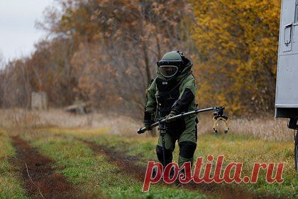 Камбоджа начала обучать украинских саперов. Камбоджийский противоминный центр (CMAC) официально начал обучать прибывших в страну саперов из Украины. Отмечается, что эксперты из Камбоджи будут обучать украинских военных навыкам разминирования и использования специального оборудования для обезвреживания взрывных устройств.