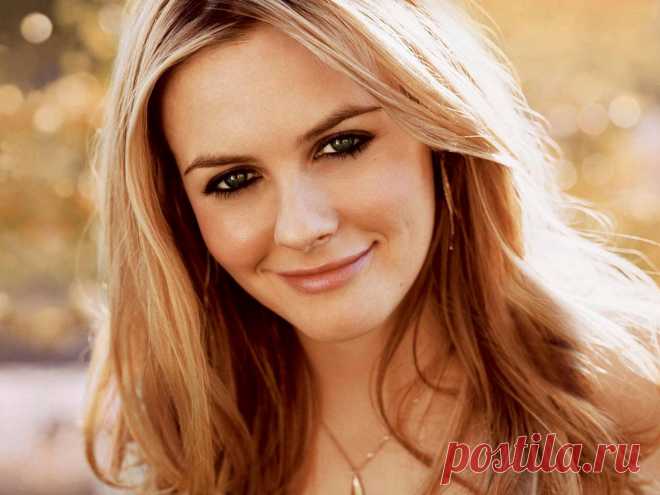 Алисия Сильверстоун (Alicia Silverstone)
- 4 октября, 1976