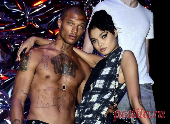 Самый красивый преступник покоряет Милан | Чёрт побери 33-летний Джереми Микс, которого модная индустрия заметила благодаря снимку для полицейской картотеки, сделанному после очередного ареста, нынче блистает на подиумах по всему миру. Зимой он дефилировал на Неделе моды Нью-Йорке, теперь настал черед Милана, где Микс стал звездой шоу марки Philipp Plein. На подиуме самый красивый преступник, рост которого 1 м 83 см, появился топлес, продемонстрировав не только брюки бренд...