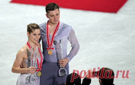 Жесткий этап. Российские фигуристы выиграли два золота японского этапа Гран-при. Победителями в соревновании спортивных пар в Токио стали Анастасия Мишина и Александр Галлямов, в танцах на льду - Виктория Синицина и Никита Кацалапов