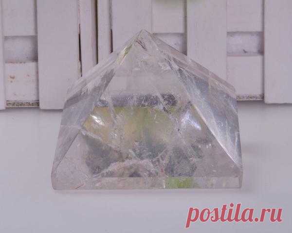 LARGE Clear Quartz Pyramid#H3227 - WOWQUARTZ
