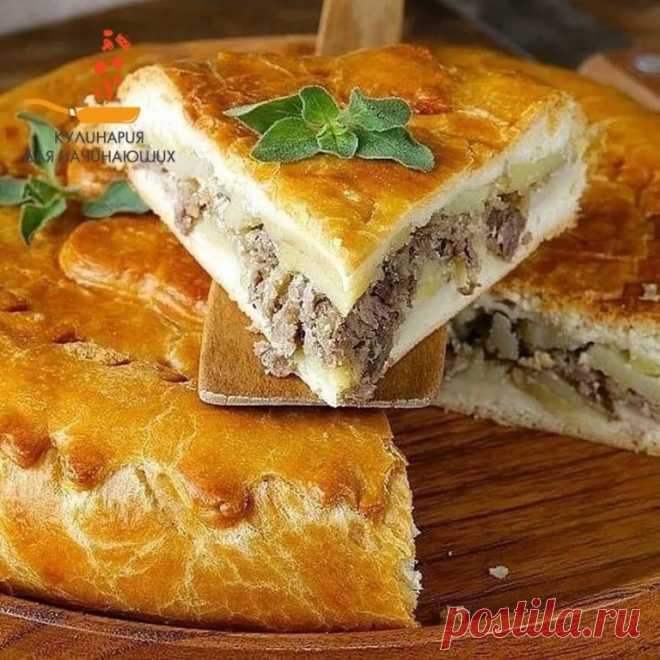 Пирог с мясом и картошкой! Сытный, ароматный и очень вкусный пирог аля-курник
⠀ #рецепты ⠀
Ингредиенты:
Для тecта:
2 яйца;
250 мл кефир
1 чайная ложка соли;
0,5 сода
3,5 стакана муки;
250 гр маргарин
⠀
Для нaчинки:
300 грамм куриного фарша;либо куриной грудки
2 картофелины;
3 луковицы;
соль;
чёрный перец;
⠀
Приготовление:
В миску с мукой добавляем яйца перемешиваем, затем размельчаем маргарин, кефир погасить содой и все замесив тесто отправляем в холод на 15 ми...