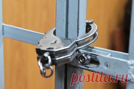 Россиянин расправился со старшим братом и выстрелил ему в голову из-за подзатыльника