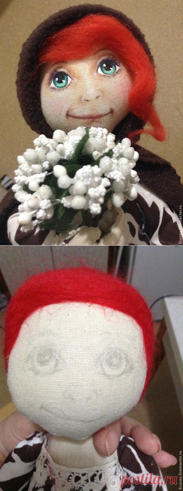 Рисуем лицо кукле.