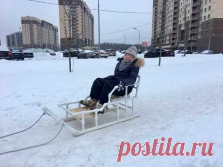 Санки из труб ПВХ для ребенка Смастерил для сына колясочника. Снега много, а гулять охота!) Автор: Володя Дольников