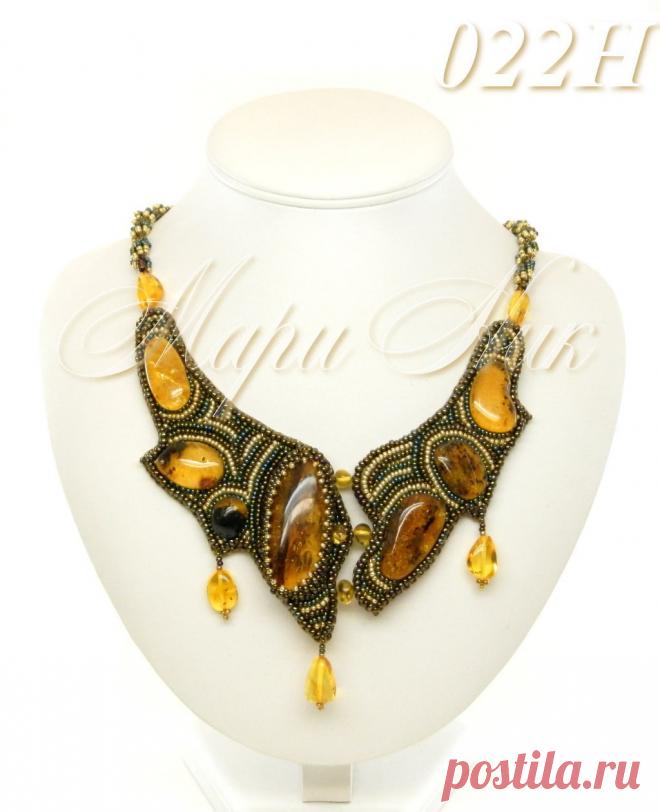 Колье из янтаря 