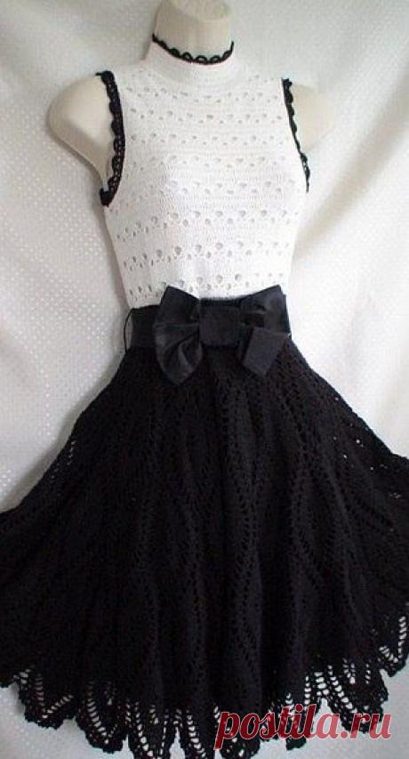Вязание: черно-белое платье крючком