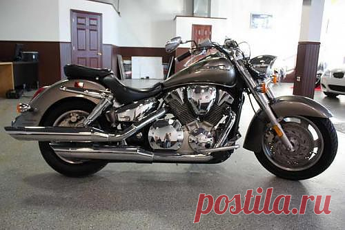 Honda VTX1300R