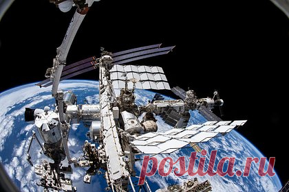 Российские космонавты отключили контур радиатора модуля «Наука» с утечкой. Российские космонавты Олег Кононенко и Николай Чуб во время выхода в открытый космос отключили контур дополнительного радиатора на модуле «Наука». Это было необходимо, чтобы отключить резервный контур радиатора, из которого 9 октября была зафиксирована утечка.