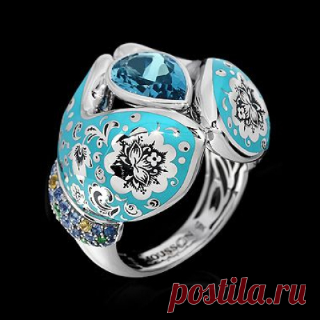 Кольцо. Женское кольцо. Русский орнамент. Топаз. Белое золото.