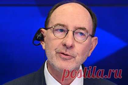 Внук де Голля посетит Санкт-Петербург. Внук первого президента Пятой Французской республики Шарля де Голля, общественный деятель Пьер де Голль принял приглашение приехать в Санкт-Петербург в 2024 году. Об этом сообщил губернатор Александр Беглов. По словам Беглова, де Голль подтвердил, что сегодня на Западе пытаются сократить присутствие русской культуры.