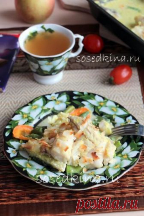 Лемонема в кокосовом молоке с карри и стручковой фасолью.

СОСТАВ:
Рыба (у меня лемонема) – 3 шт
Фасоль стручковая – 150 гр
Молоко кокосовое – 300 гр
Кокосовые кранчи (стружка)
Морковь – 1 шт
Чеснок – 2 зуб.
Карри – 1 ч.л.
Соль, перец.