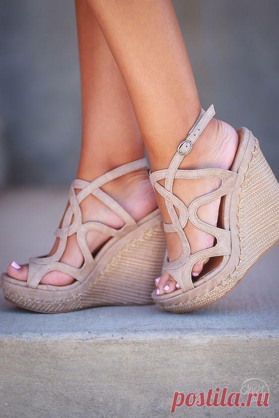 Стильные босоножки летнего сезона 2018