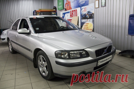 Volvo S60 с новым лобовым стеклом