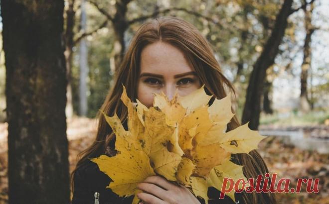 Признаки того, что у вас осенний авитаминоз Многие наивно полагают, что за жаркое лето, объедаясь сочными фруктами и ягодами, они насыщают организм витаминами и минералами на полгода вперед.
А потом...