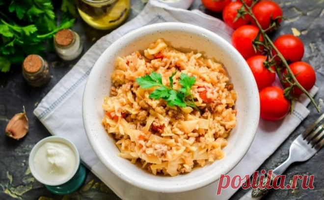 ​Рис с фаршем и капустой Ингредиенты:
Фарш мясной — 300 гКапуста — 250 гЛук — 70 гРис — 1 стак.Вода или бульон — 2 стак.Помидоры — 2 шт.Масло растительное — 40 млСоль — по вкусуПерец — по вкусуПриготовление:1. Луковицу среднего размера очистите и сполосните....