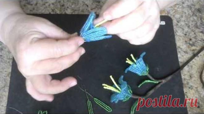 Колокольчики из бисера. Мастер - класс. Бисероплетение.