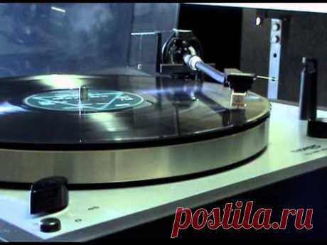 Pink Floyd - Dark side of the moon - HD - High Audio Quality (Full Vinyl Album)