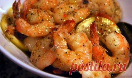 Креветки запеченные в лимонном масле. Вкуснее блюда не бывает 


Это божественно!









Ингредиенты:
450 грамм сырых креветок, очищенных8 ст.л. сливочного масла3 зубчика чеснока, измельчить1 пакет Итальянской приправы1 1/2 лимона, нарезанного кружочками1 ст.л…
