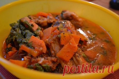 Тушеные свиные ребрышки в мультиварке