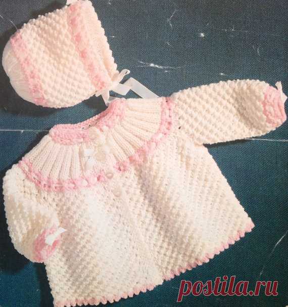 vintage baby knitting pattern for  dk double knit matinee coat and bonnet set 18-19