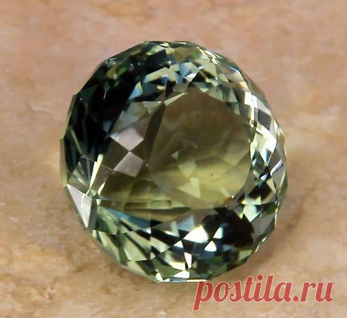 Фианит. | Волшебный мир драгоценных камней