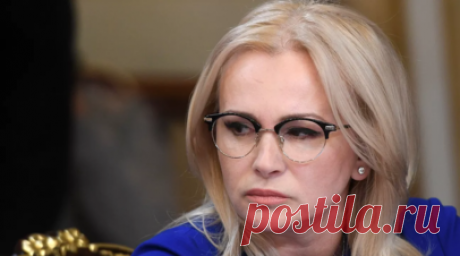 Сенатор Ковитиди: море в Крыму безопасно благодаря работе министерств и ведомств. Сенатор, член комитета Совета Федерации по конституционному законодательству и государственному строительству Ольга Ковитиди прокомментировала в беседе с RT сообщение о том, что патрульный корабль Черноморского флота (ЧФ) «Сергей Котов» обнаружил сорванную дрейфующую украинскую мину, вертолёт Ка-27 её уничтожил. Читать далее
