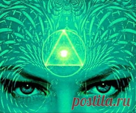 Как проявляется дар ясновидения - признаки и способы определения. ЯСНОВИДЯЩИЙ - обладающий даром ясновидения, прозорливый. Ясновидение представляет собой способность конкретного человека воспринимать информацию, которая остаётся недоступной для восприятия большей частью людей. ОБЩАЯ ИНФОРМАЦИЯ О ЯСНОВИДЕНИИ. Ясновидение выступает внутренним видением человека. При ясновидении информация приходит образами, символами и знаками. Обычные органы чувств при этом не задействуются ...