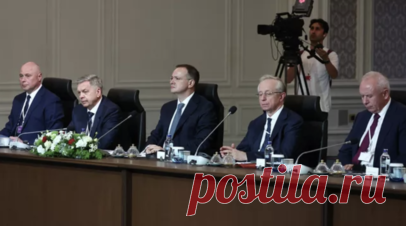 Мединский: Россия вернула Украине более семи тысяч тел бойцов ВСУ. Российская сторона вернула Украине более 7 тыс. тел погибших украинских бойцов. Об этом сообщил глава российской делегации Владимир Мединский после третьего раунда переговоров в Стамбуле. Читать далее