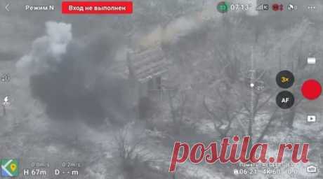 Боевик от RT: про подвиг штурмовиков ВС РФ на авдеевских дачах. В продолжение репортажей военкора RT Андрея Филатова из Авдеевки показываем, как бойцы 114-й бригады ВС РФ отчаянно отбивали район дач у ВСУ. Их действия корректировали операторы дронов и военные из командно-наблюдательного пункта отряда «Шторм». На видео показано, как российские бойцы штурмовали дом, где засели вэсэушники. Позже военные ВС РФ закреплялись в домах и били по пытающемуся подвести подкрепление противнику, отбрасывая…