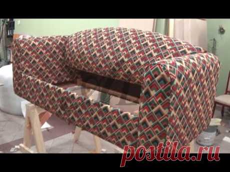 DIY: HOW TO REUPHOLSTER A SOFA BED - ALOWORLD