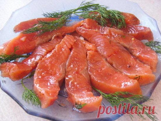 Простой рецепт, очень вкусной слабосоленой горбуши по вкусу напоминающей 