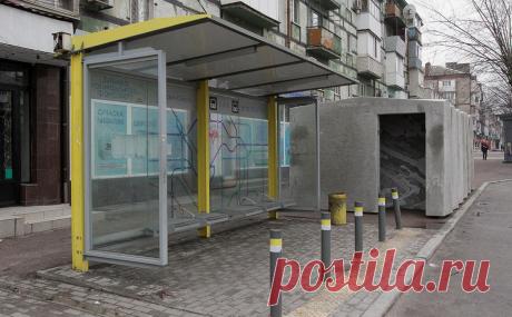 В Днепре и Запорожье прозвучали взрывы. Утром в течение полутора часов по всей Украине была объявлена воздушная тревога. Накануне Минобороны России сообщало о нанесении массированного удара по объектам ВПК и военной инфраструктуры