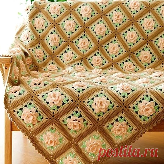 https://www.crochetwebsites-free.com/2017/06/crochet-pattern-with-delicate-roses.html
#crochet#handmade#yarn