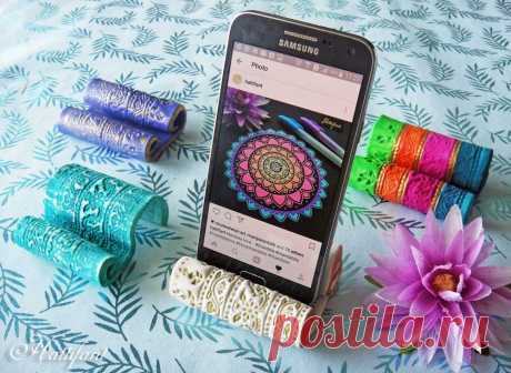 DIY Mobile Phone Holders out of Clay - Hattifant