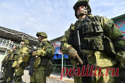 Войска Союзного государства определились со сроком учений у границ Украины. Войска Белоруссии и России в ближайшие два месяца проведут учения на белорусско-украинской границе. Такой срок назвал президент Белоруссии Александр Лукашенко. Совместные действия армии Союзного государства станут ответом на «нападки» на республику, которые огорчают Лукашенко.