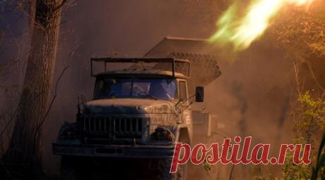 В Харьковской области и ДНР: в МО РФ заявили об освобождении населённых пунктов Ивановка и Нетайлово в ходе СВО. Российские военнослужащие из группировок войск «Запад» и «Центр» освободили населённые пункты Ивановка (Харьковская область) и Нетайлово (ДНР), заявили в Минобороны РФ. По данным оборонного ведомства, бойцы объединений также улучшили своё тактическое положение и заняли более выгодные рубежи. Российские средства ПВО за сутки сбили шесть управляемых авиабомб HAMMER, 14 снарядов РСЗО…