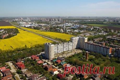 Россияне назвали лучшие регионы для жизни. Чаще всего россияне хотят переехать в Краснодарский край, Тюменскую и Калининградская области. Эксперты проанализировали покупательский спрос на рынке новостроек в разных российских регионах. Реже всего покупатели нового жилья интересуются объектами на Севере и Дальнем Востоке.