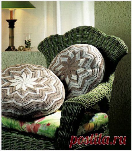 Вяжем подушки с узором