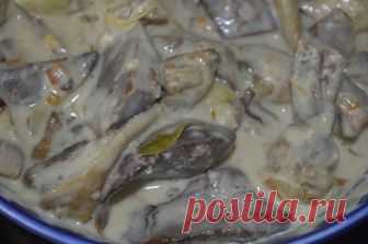 Жаркое из гусиных потрохов с белыми грибами Танцы от плиты и до компа !!

Блюдо из потрохов гуся . Сочетается с гарниром из риса, макаронных изделий, картошки.Ингредиенты:Гусиные потроха: желудочек, сердце, печень,Жир -2стл, Грибы белые -100г .…