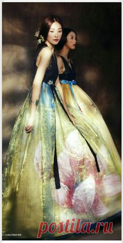 (52) #Farbbberatung #Stilberatung #Farbenreich mit www.farben-reich.com Vivetta Spring 2016 RTW | Damenmode - Wintertyp